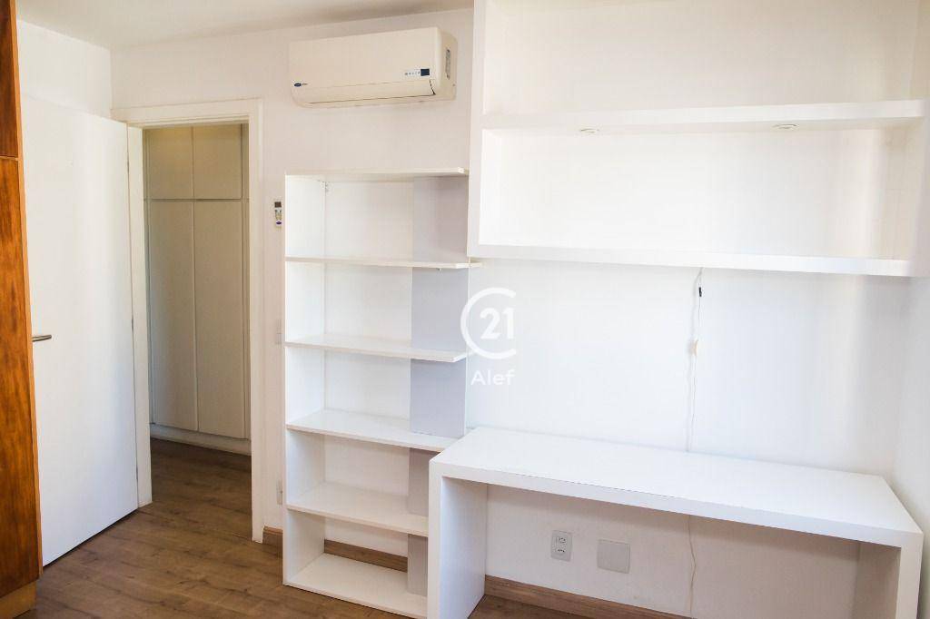 Apartamento à venda com 3 quartos, 154m² - Foto 32