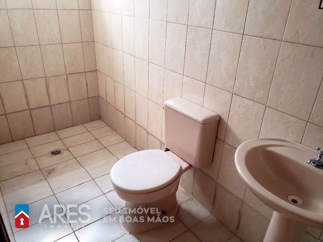 Casa para alugar com 2 quartos, 150m² - Foto 11