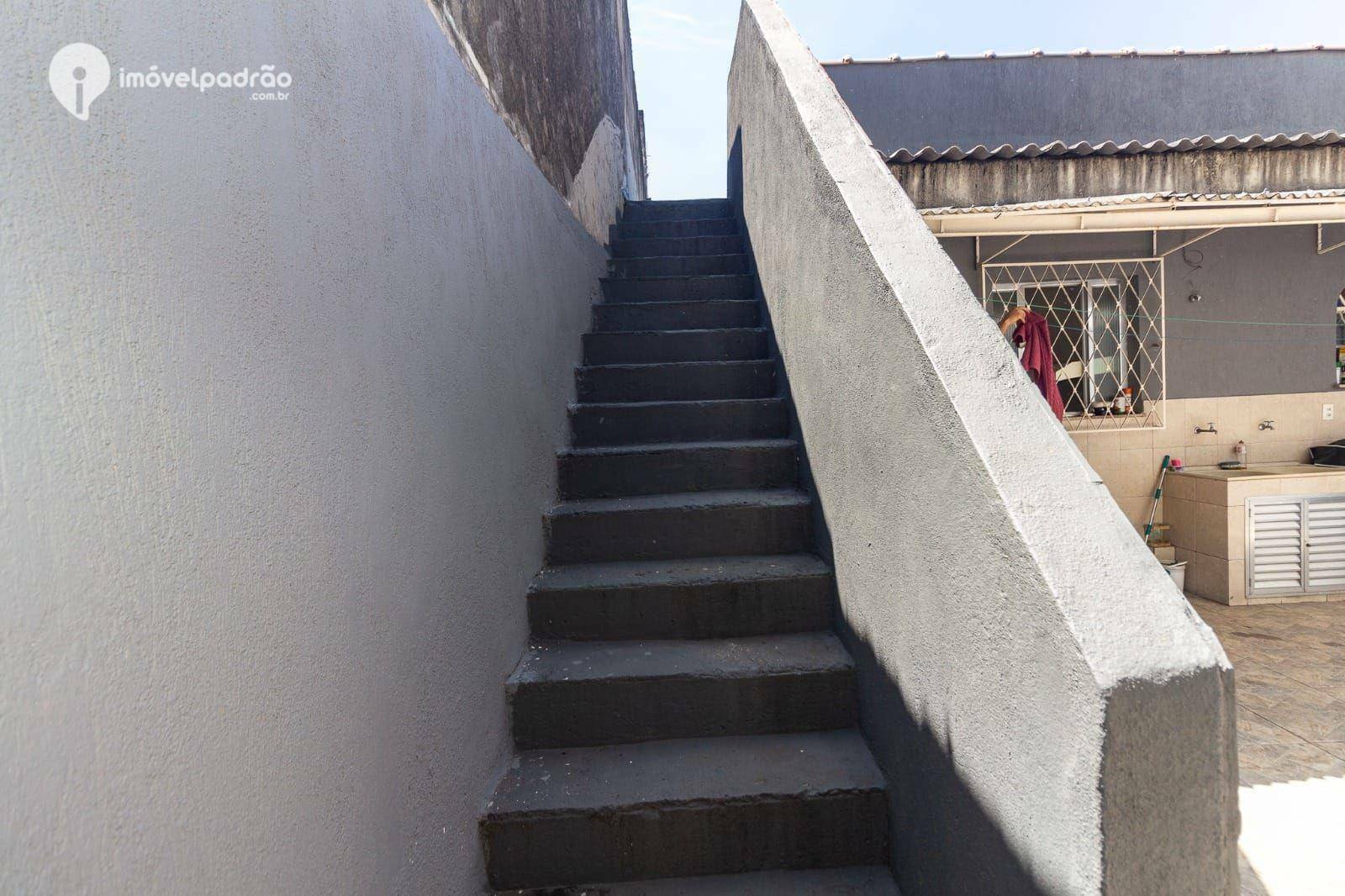 Casa à venda com 4 quartos, 320m² - Foto 29