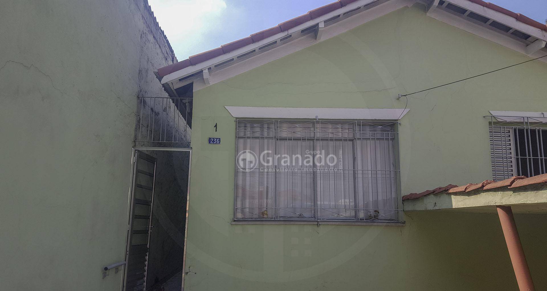 Casa à venda com 4 quartos, 100m² - Foto 2