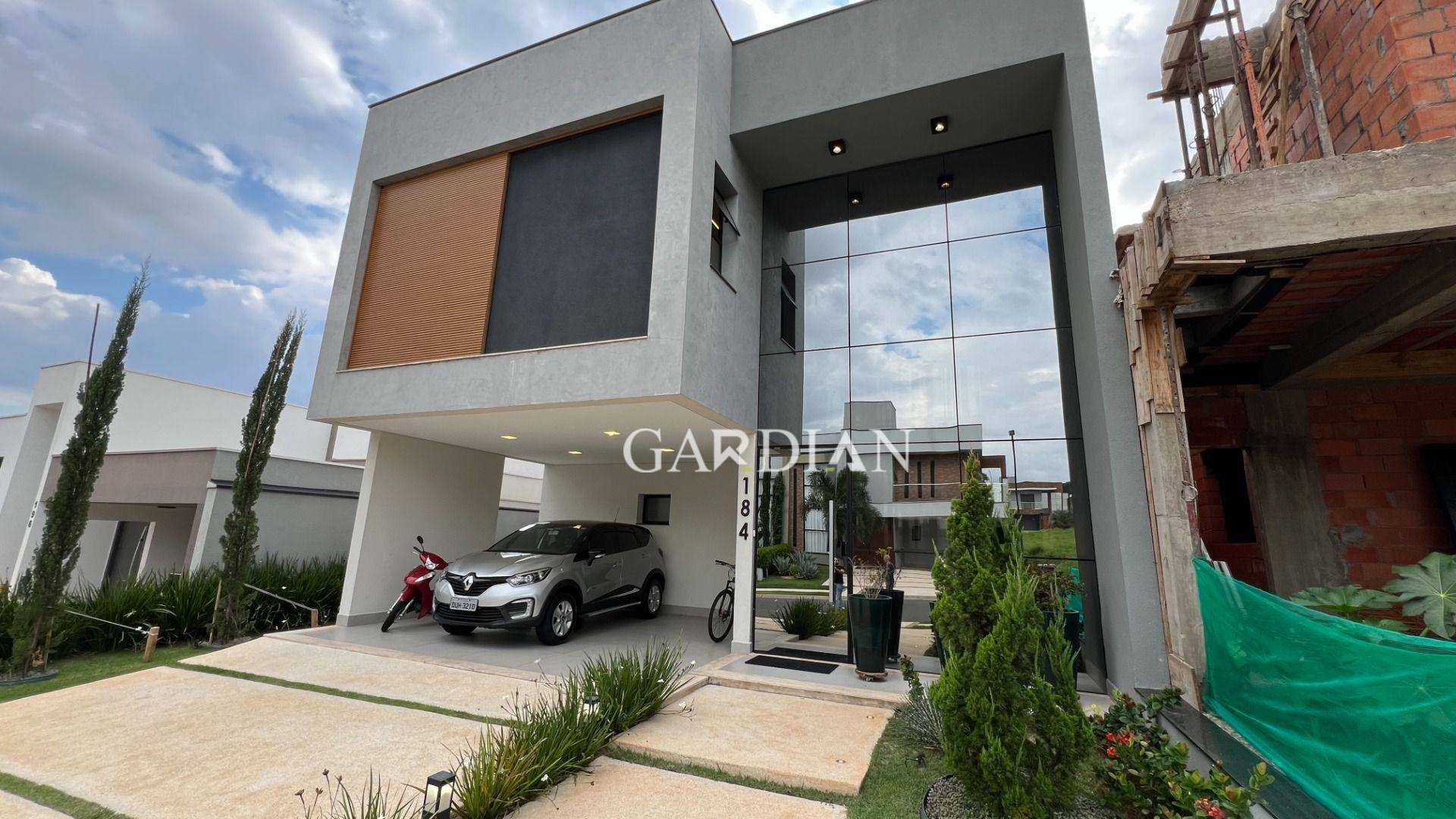 Casa de Condomínio à venda com 4 quartos, 310m² - Foto 2