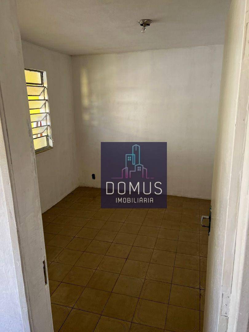 Casa à venda com 4 quartos, 80m² - Foto 5