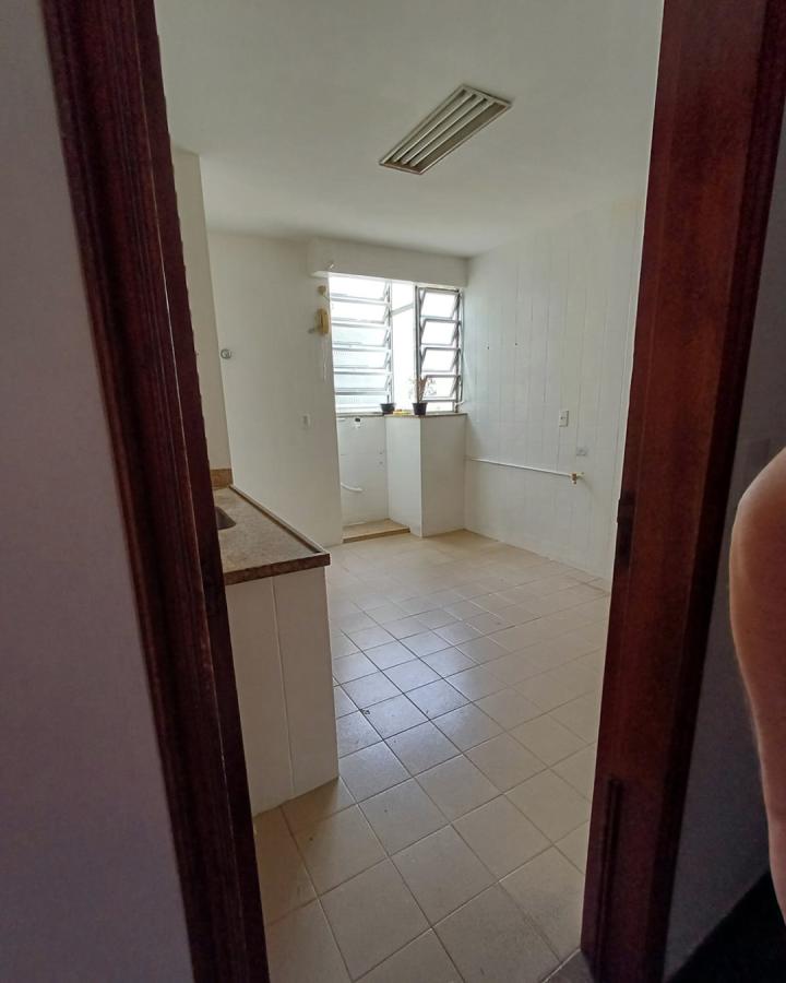 Apartamento à venda com 2 quartos, 60m² - Foto 3