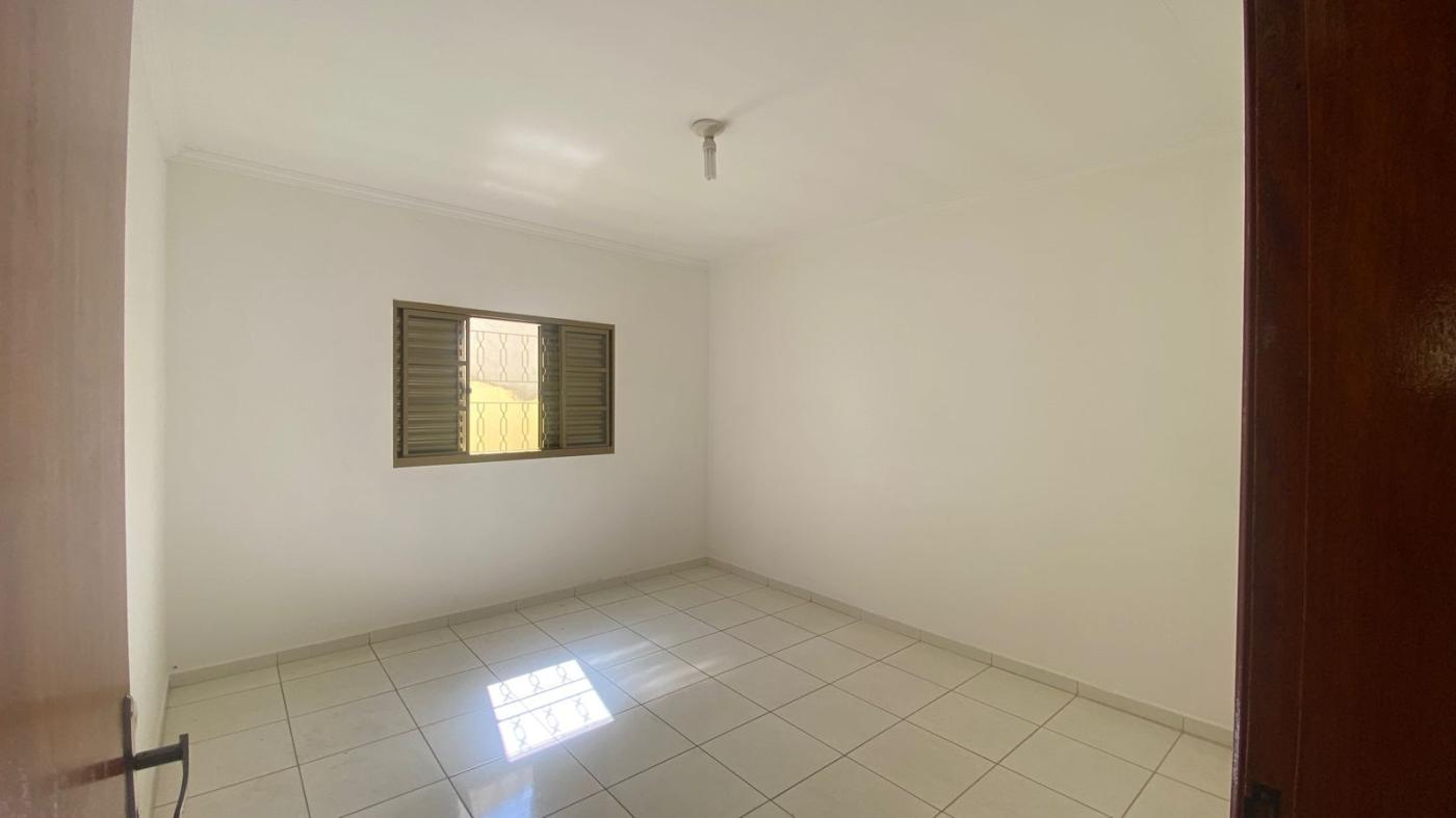 Casa para alugar com 2 quartos, 55m² - Foto 11