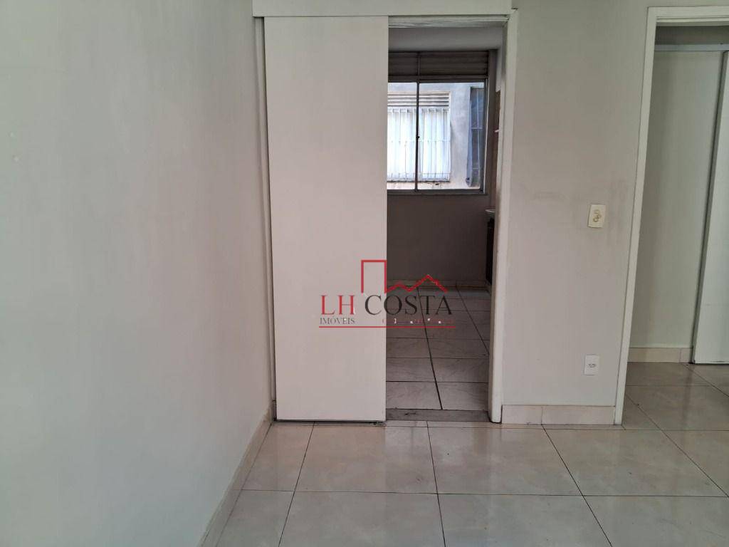 Apartamento à venda com 2 quartos, 59m² - Foto 12