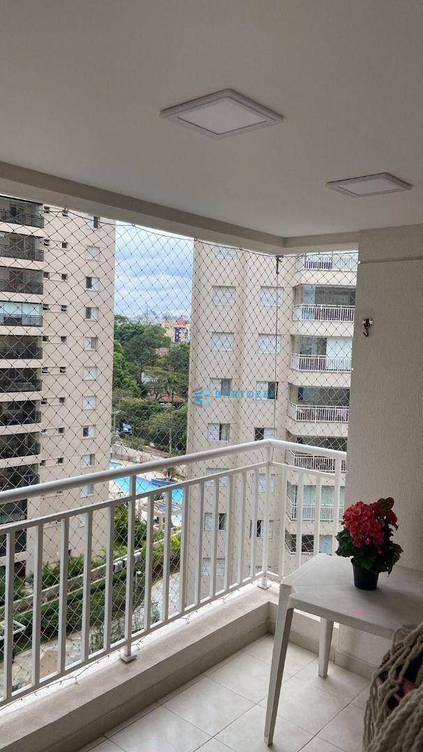 Apartamento à venda com 2 quartos, 66m² - Foto 11