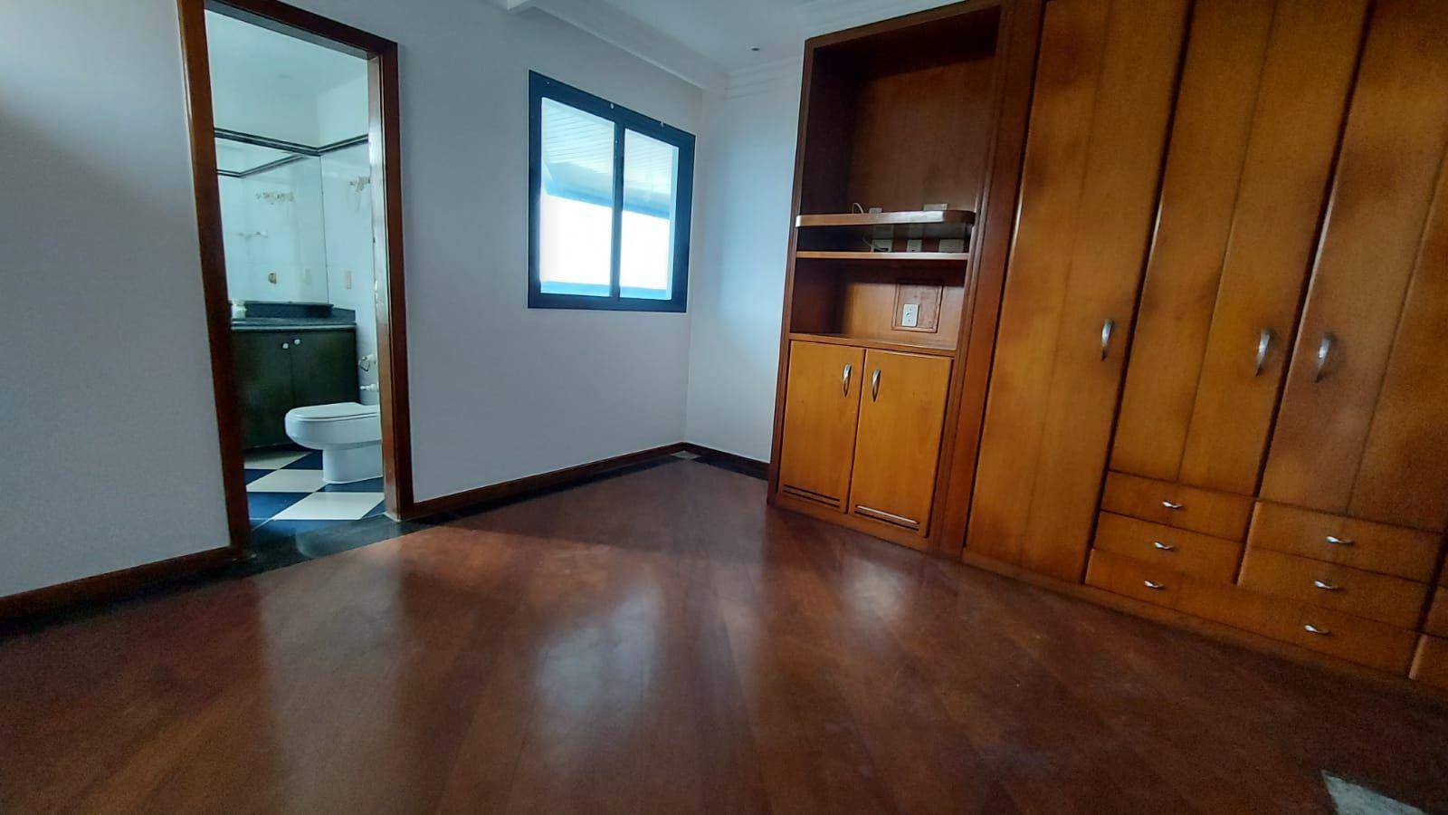 Apartamento à venda com 3 quartos, 130m² - Foto 8