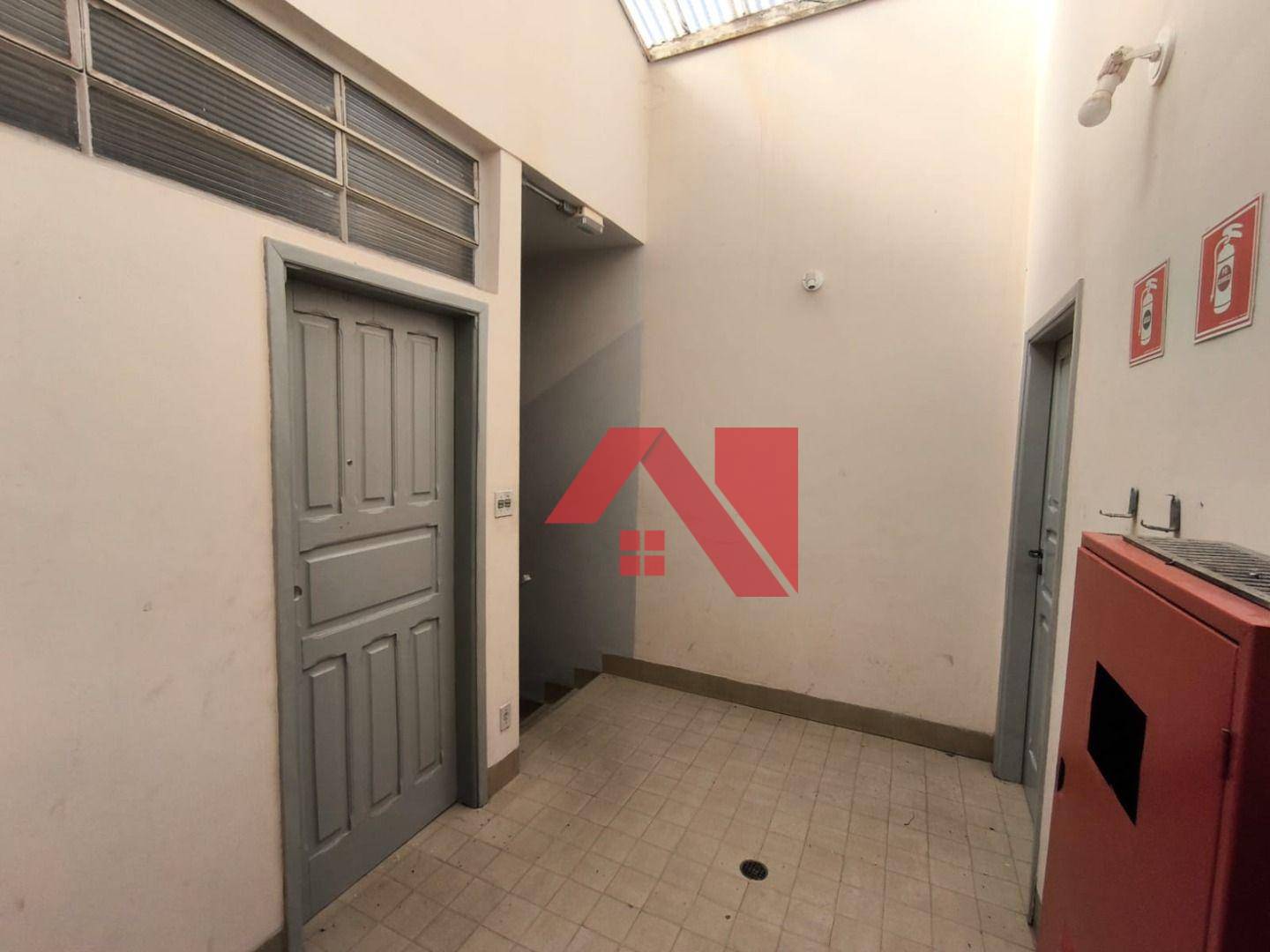 Casa para alugar com 2 quartos, 90m² - Foto 5