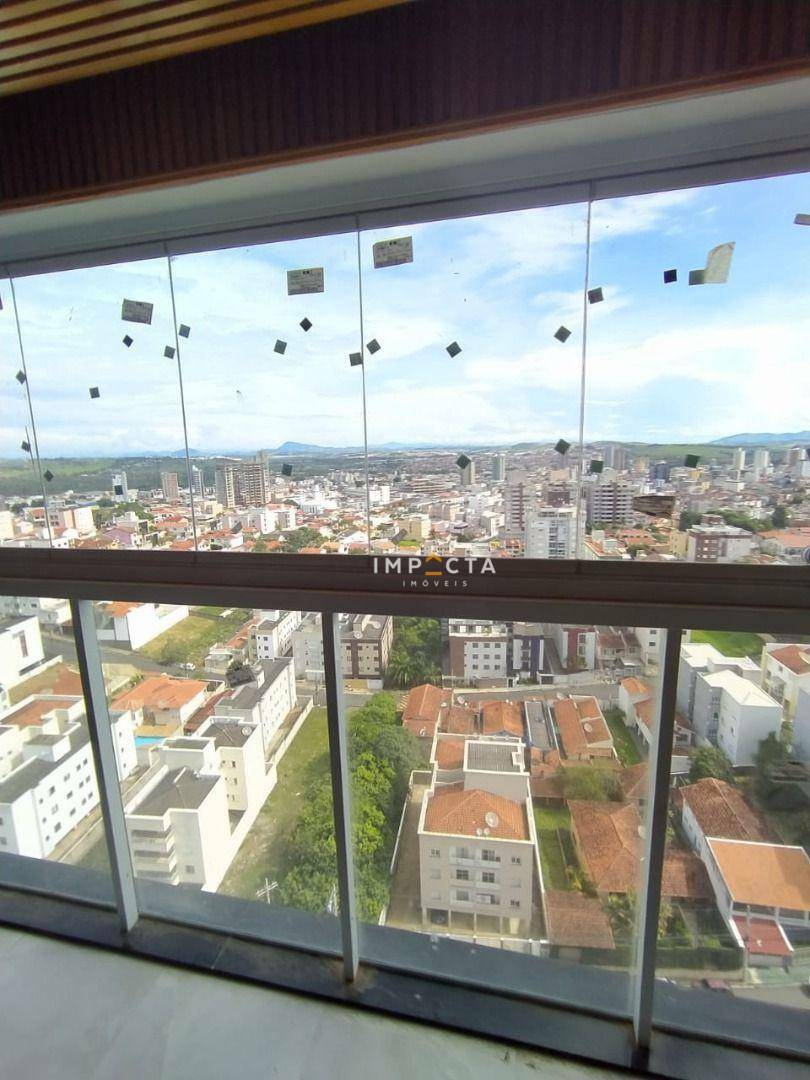 Apartamento à venda com 4 quartos, 250m² - Foto 15