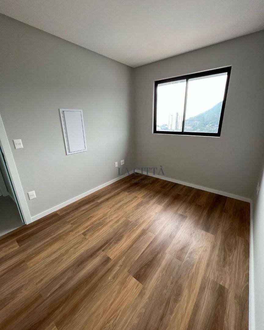 Apartamento à venda com 2 quartos, 83m² - Foto 5