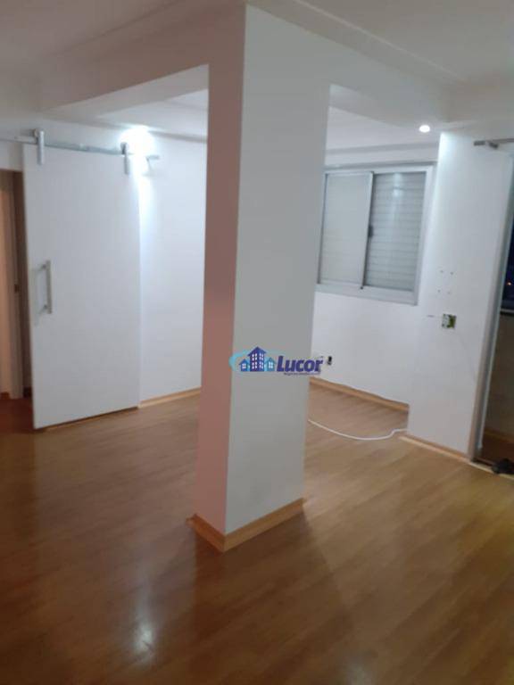 Apartamento à venda com 2 quartos, 56m² - Foto 4