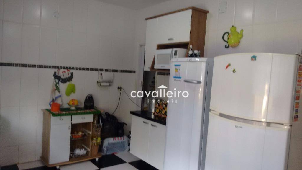 Casa à venda com 3 quartos, 307m² - Foto 15