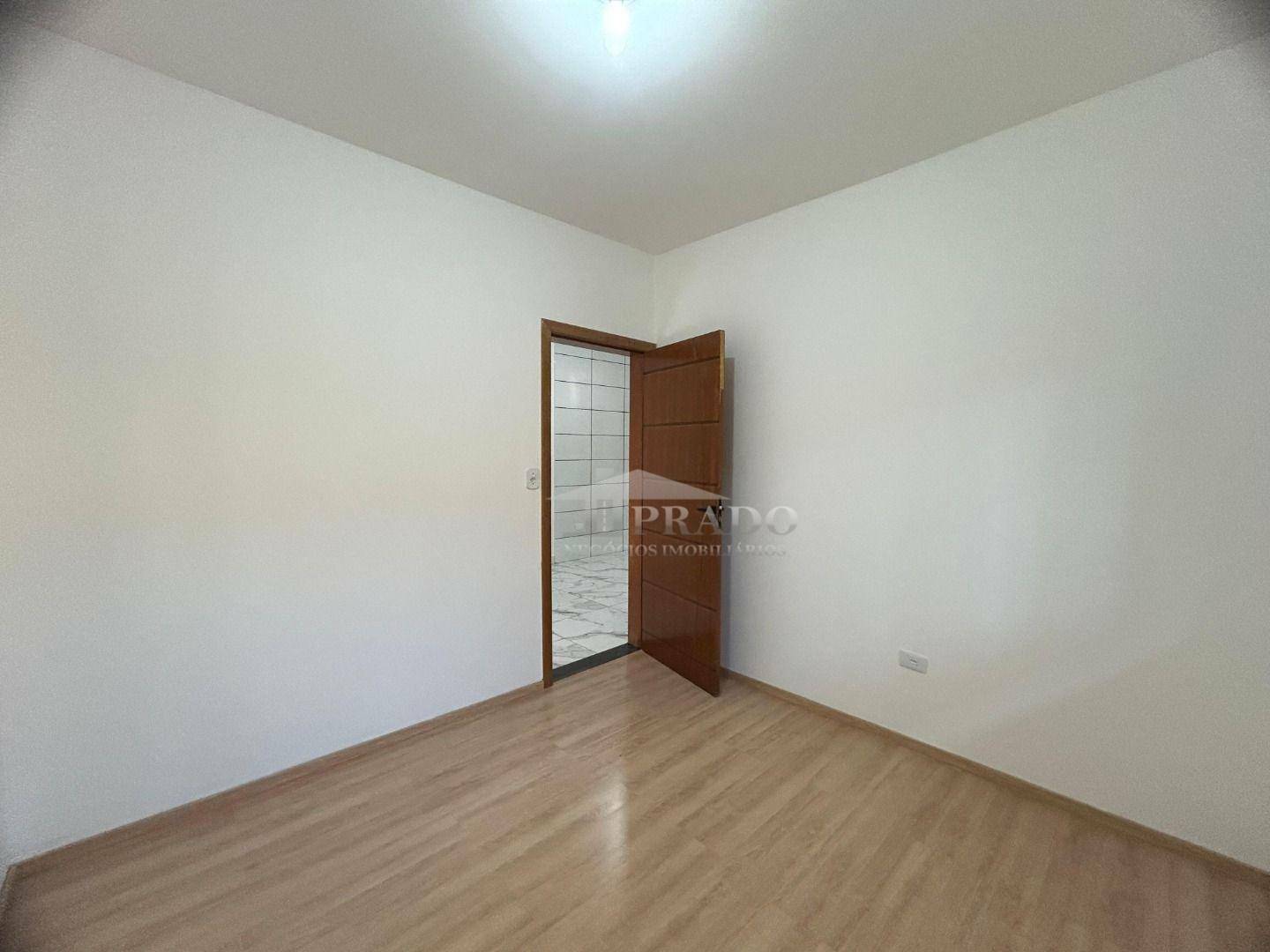 Casa para alugar com 3 quartos, 100m² - Foto 13
