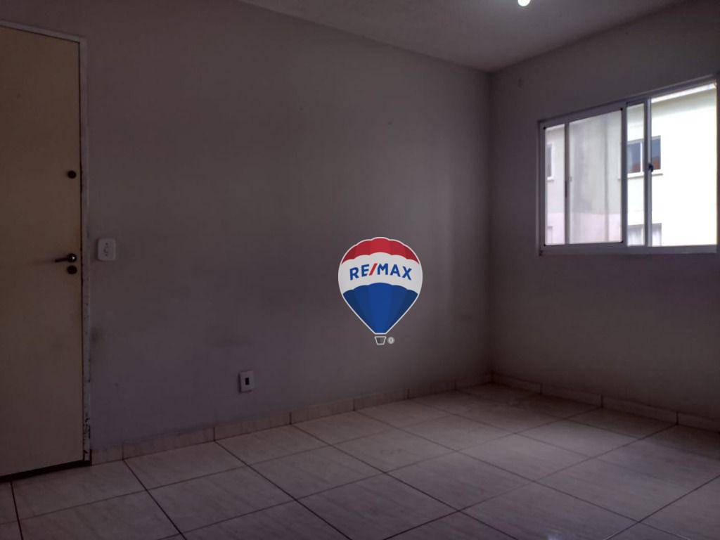 Apartamento à venda com 2 quartos, 45m² - Foto 14