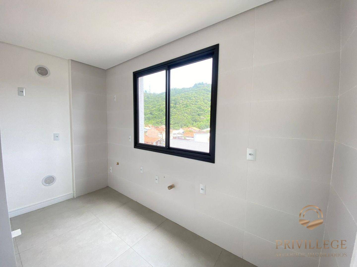 Apartamento à venda com 3 quartos, 76m² - Foto 15