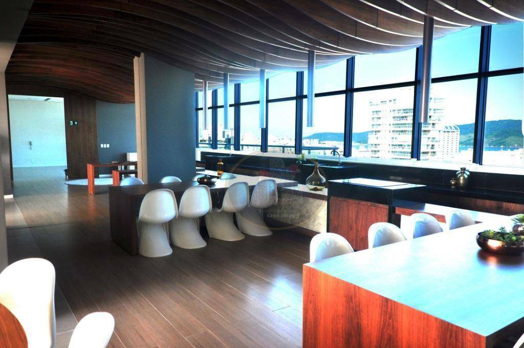 Apartamento para alugar com 2 quartos, 80m² - Foto 32