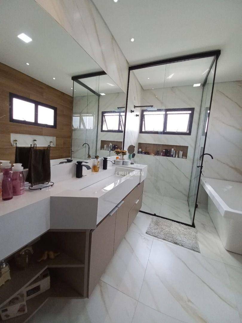 Casa de Condomínio à venda com 4 quartos, 353m² - Foto 50