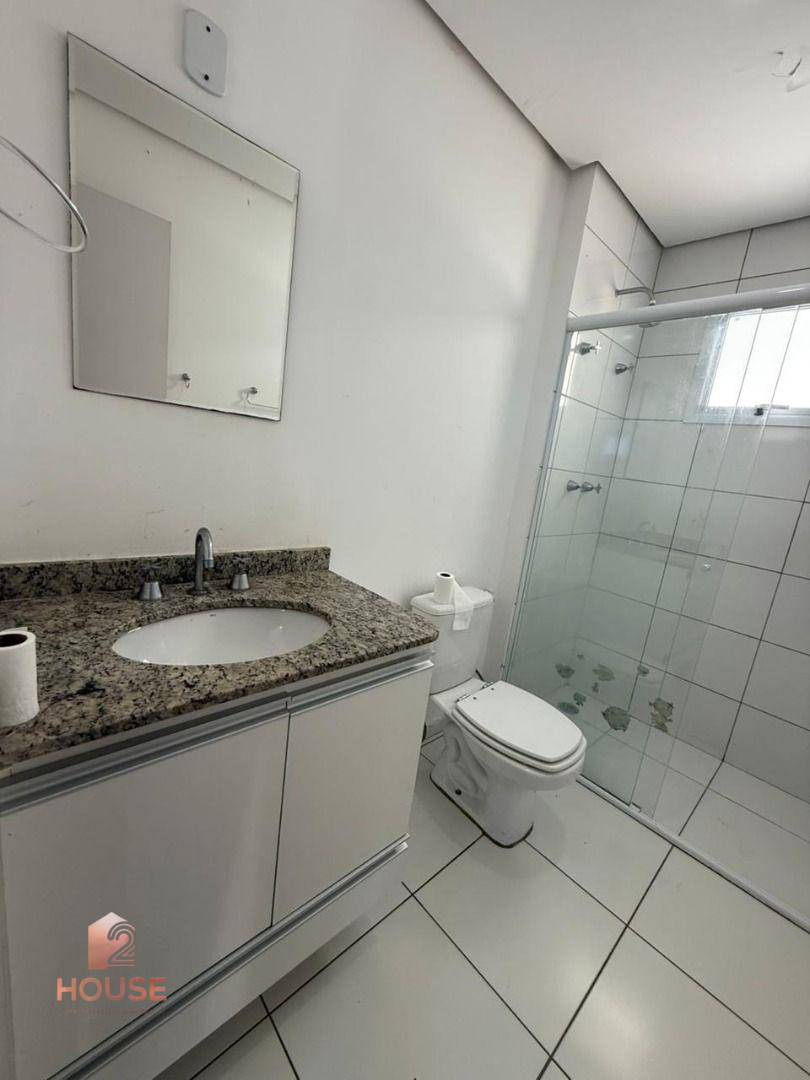 Apartamento para alugar com 2 quartos, 72m² - Foto 11