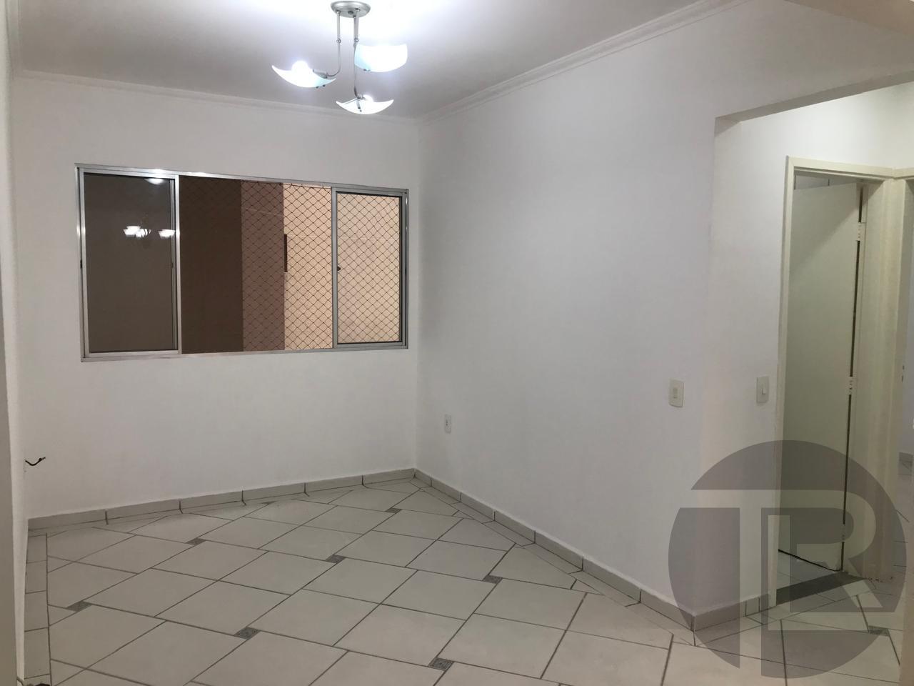 Apartamento à venda com 2 quartos, 66m² - Foto 9