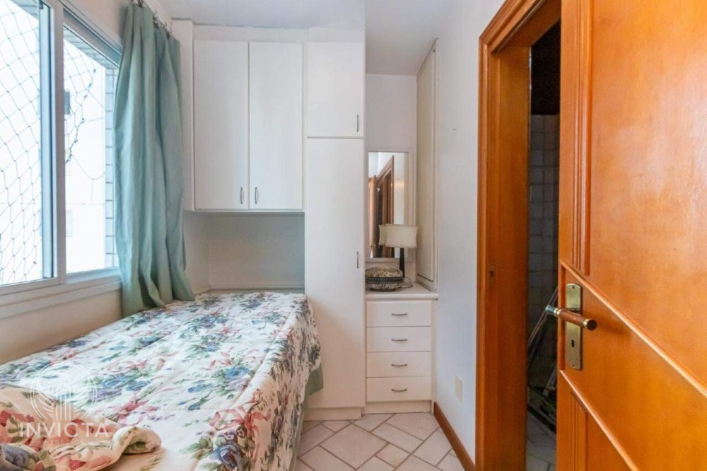 Apartamento à venda com 3 quartos, 185m² - Foto 16