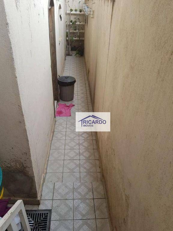 Sobrado à venda com 4 quartos, 125m² - Foto 5