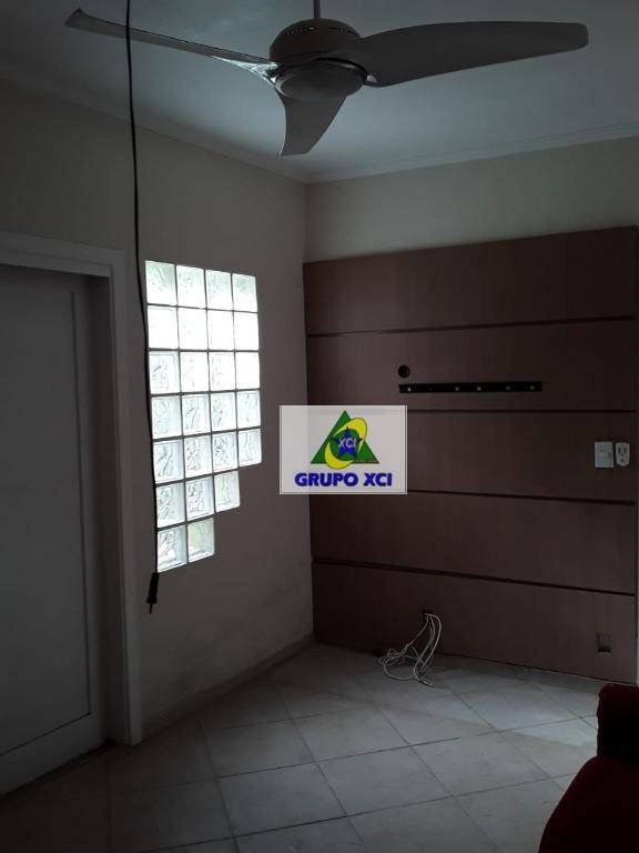 Casa à venda com 4 quartos, 265m² - Foto 24