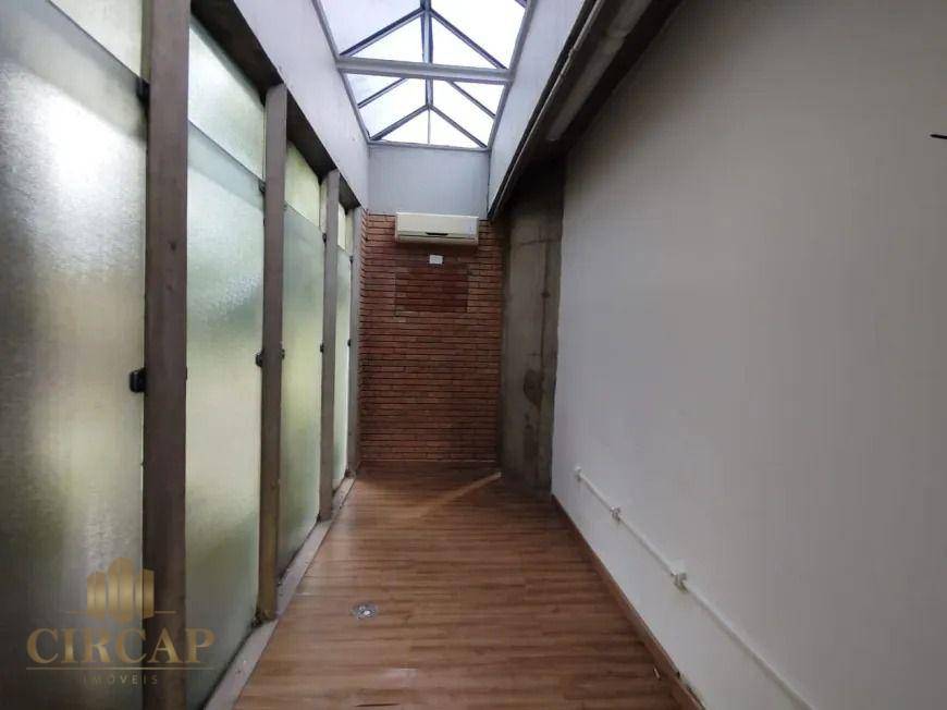Casa para alugar com 9 quartos, 373m² - Foto 26