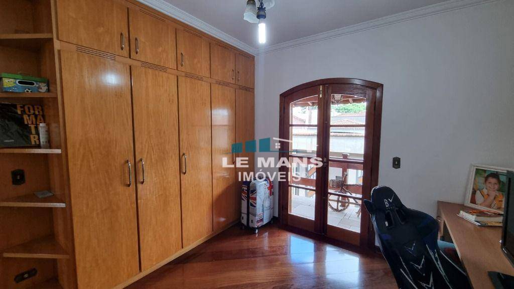 Casa à venda com 3 quartos, 239m² - Foto 40