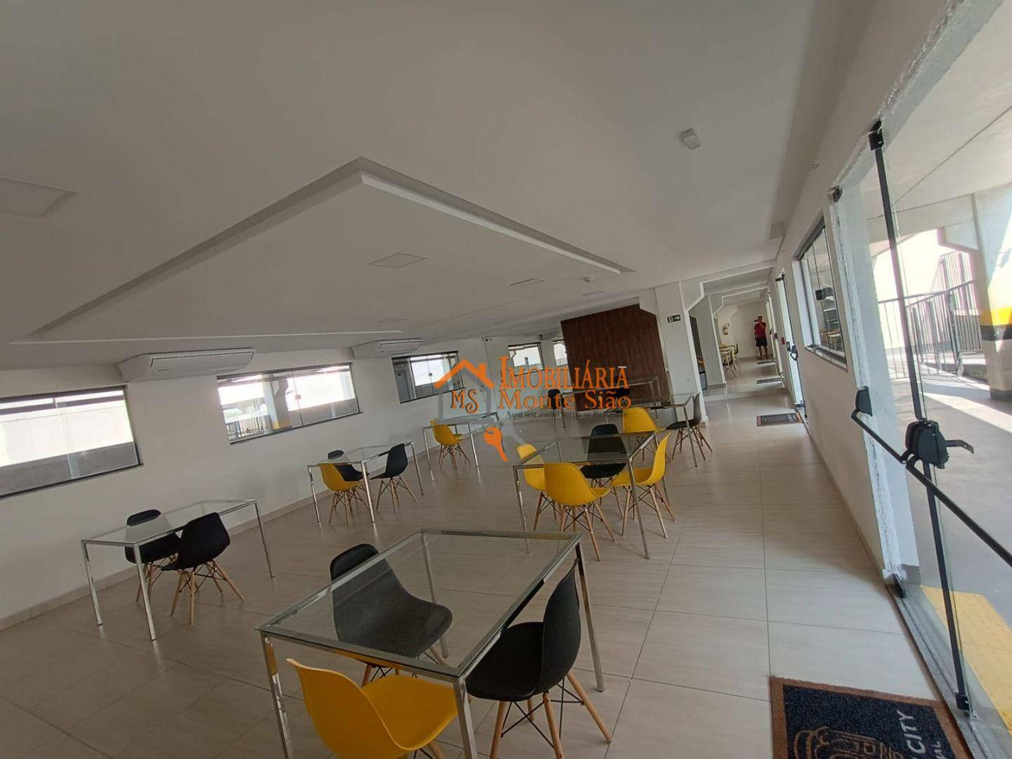 Apartamento à venda com 2 quartos, 40m² - Foto 23