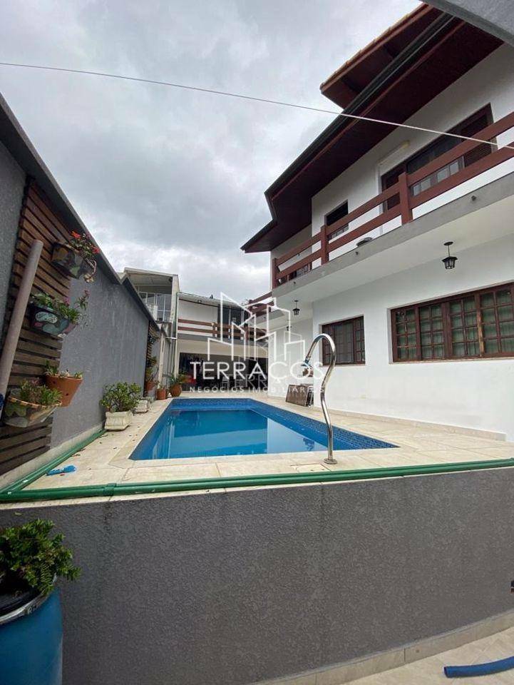 Casa de Condomínio à venda com 4 quartos, 235m² - Foto 21