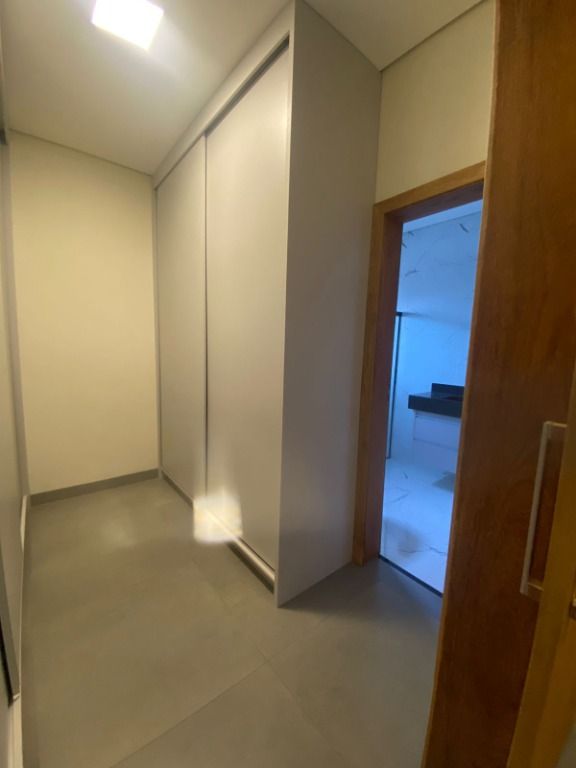 Casa de Condomínio à venda com 3 quartos, 216m² - Foto 10