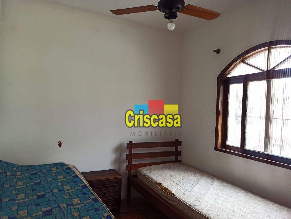 Casa à venda com 3 quartos, 90m² - Foto 2