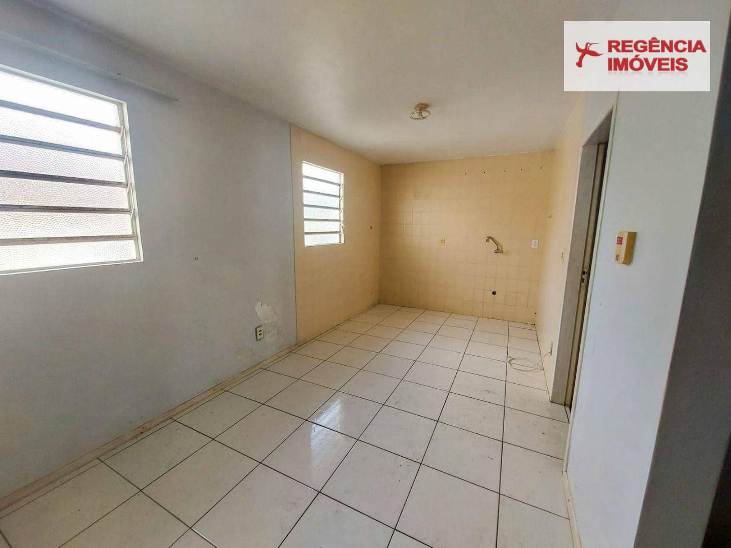 Casa à venda com 3 quartos, 152m² - Foto 7