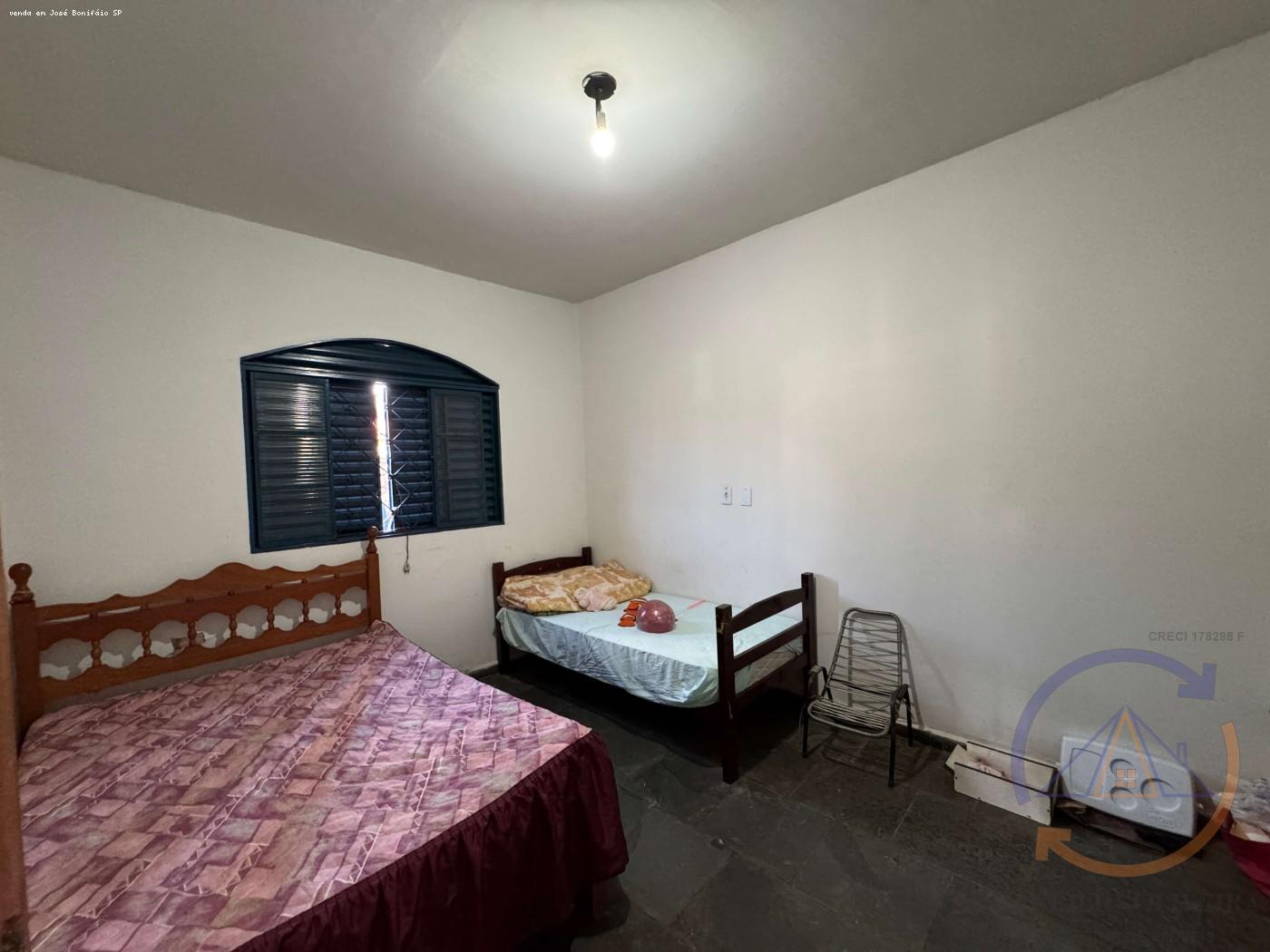 Casa à venda com 3 quartos, 308m² - Foto 13