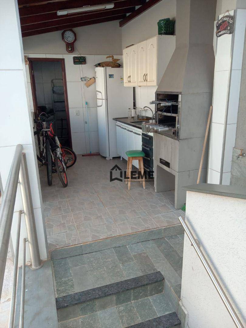 Sobrado à venda com 3 quartos, 250m² - Foto 3