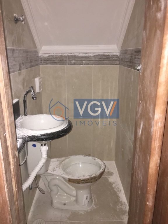 Casa à venda com 3 quartos, 100m² - Foto 6