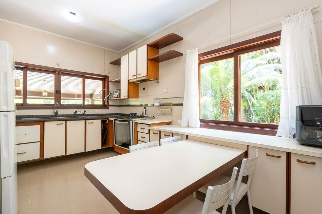 Casa de Condomínio à venda com 3 quartos, 376m² - Foto 11