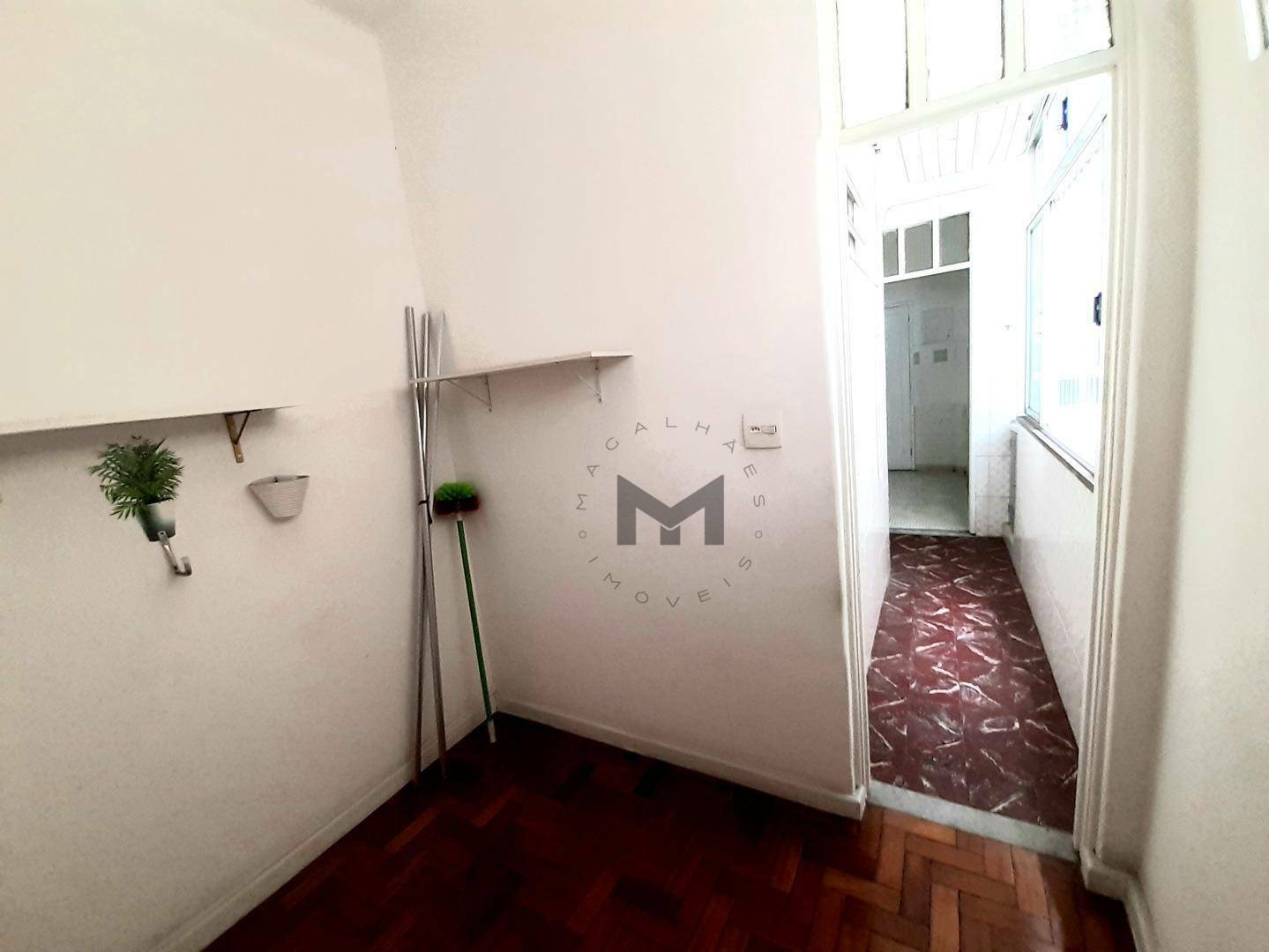 Apartamento à venda com 2 quartos, 65m² - Foto 7