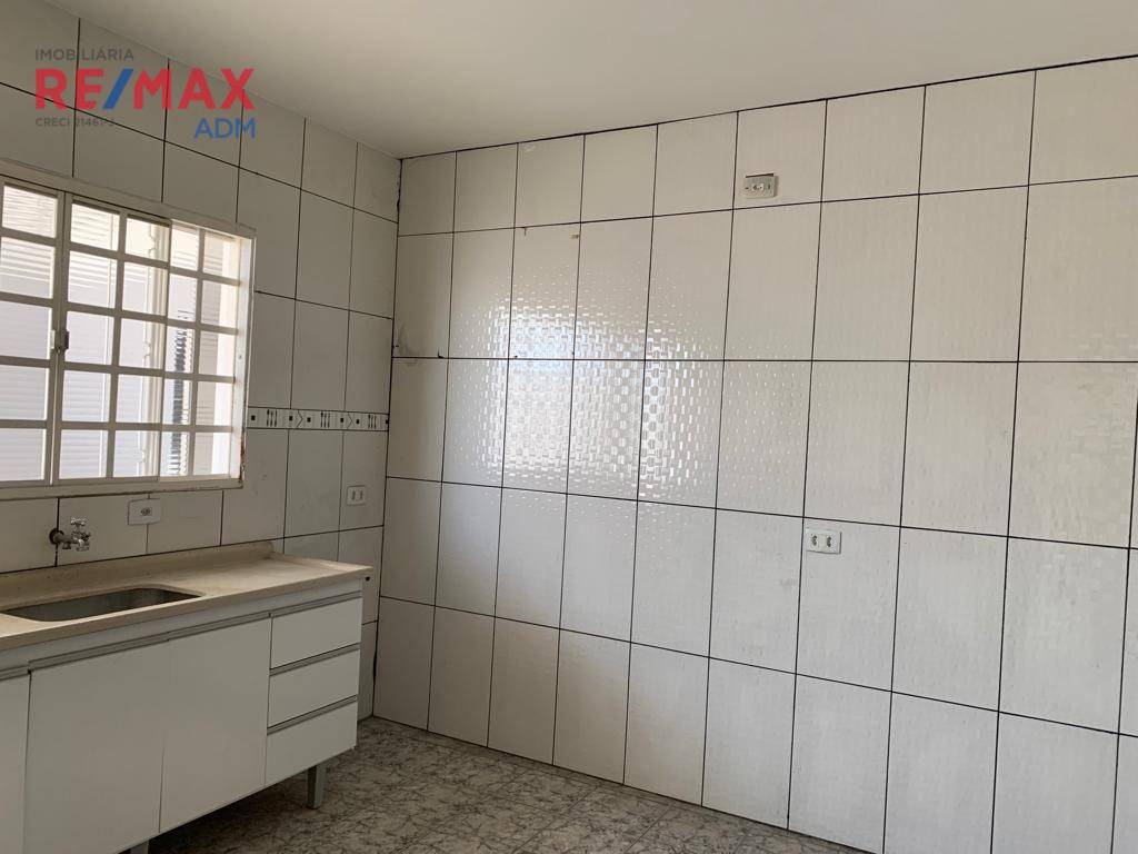 Casa à venda com 3 quartos, 136m² - Foto 18