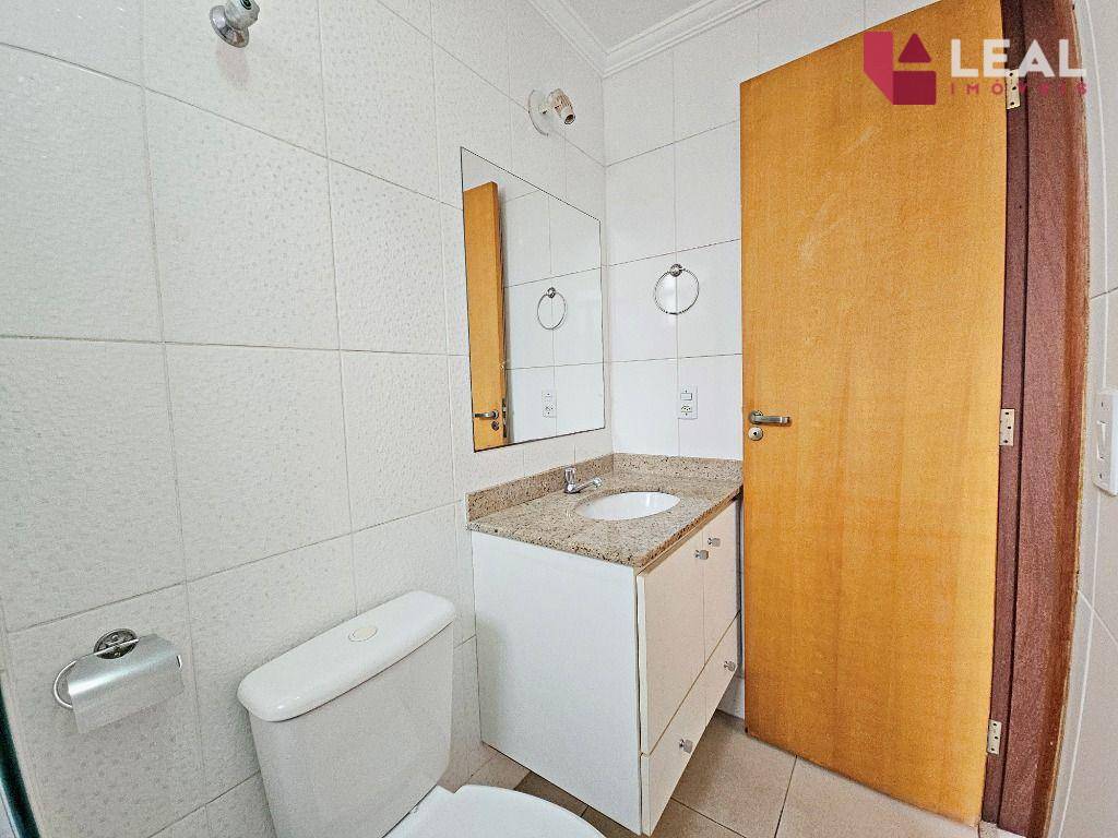Apartamento para alugar com 2 quartos, 60m² - Foto 18