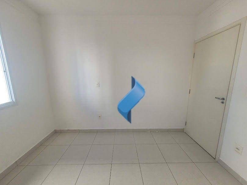 Apartamento para alugar com 3 quartos, 90m² - Foto 12