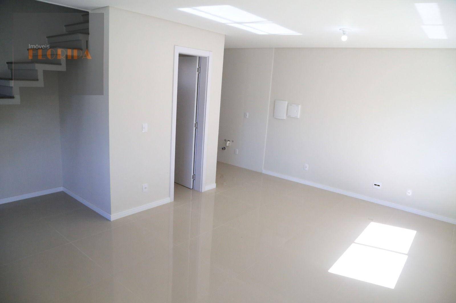 Casa à venda com 3 quartos, 123m² - Foto 4