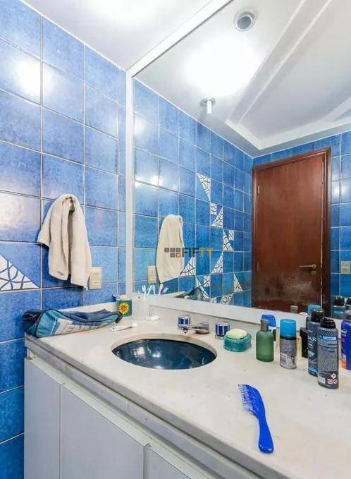 Apartamento à venda com 4 quartos, 236m² - Foto 14