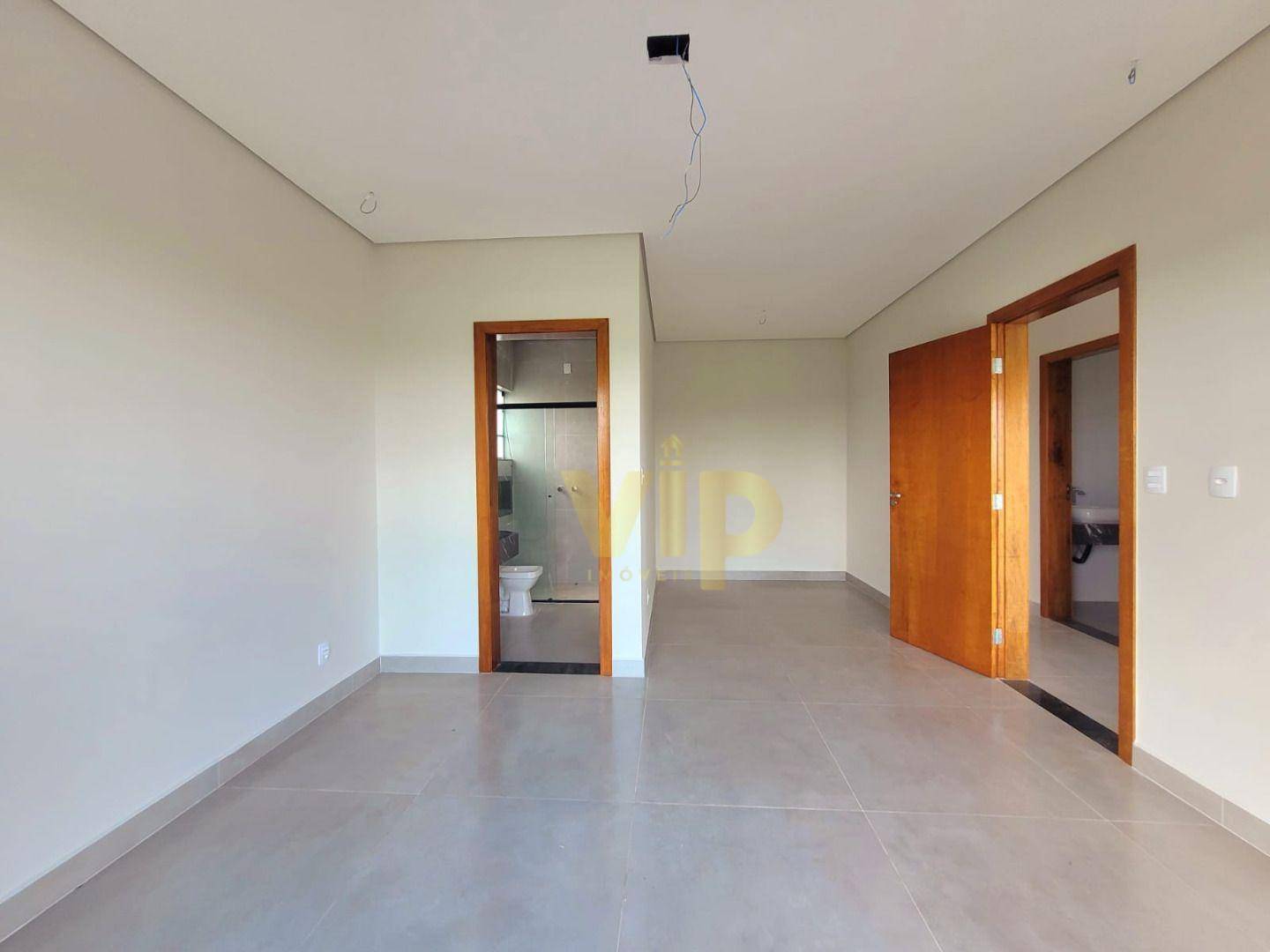 Casa à venda com 3 quartos, 200m² - Foto 14