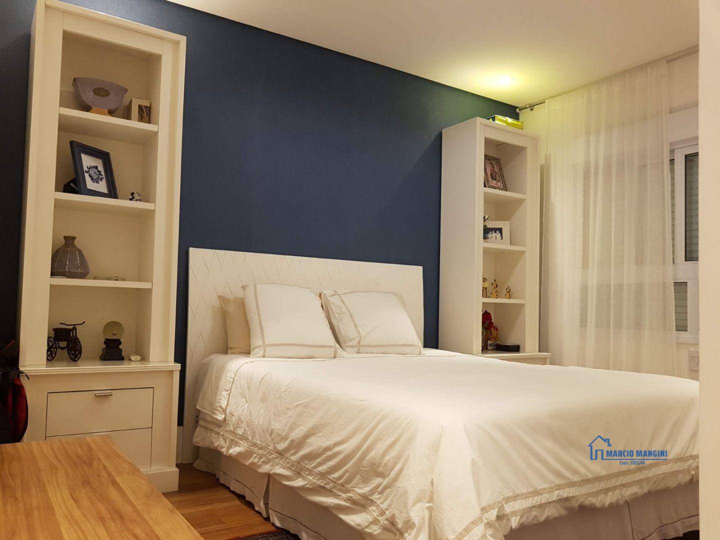 Apartamento à venda com 4 quartos, 214m² - Foto 4