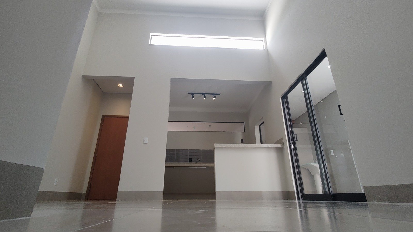 Casa à venda com 3 quartos, 102m² - Foto 4