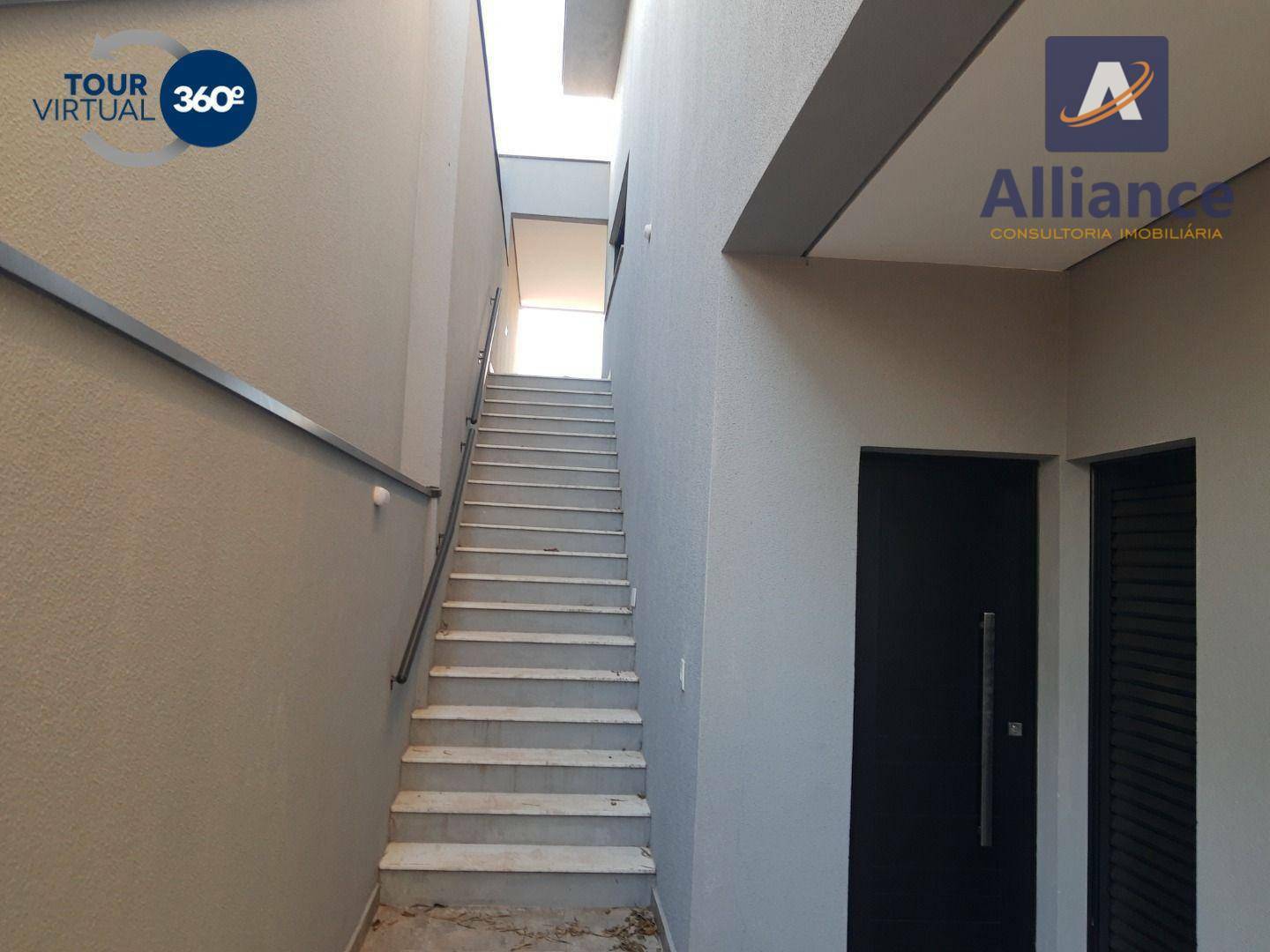 Casa de Condomínio à venda com 3 quartos, 250m² - Foto 3