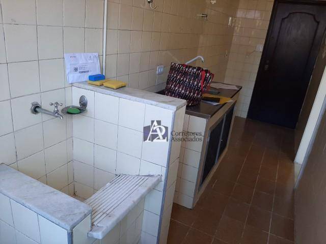 Apartamento à venda com 2 quartos, 58m² - Foto 3