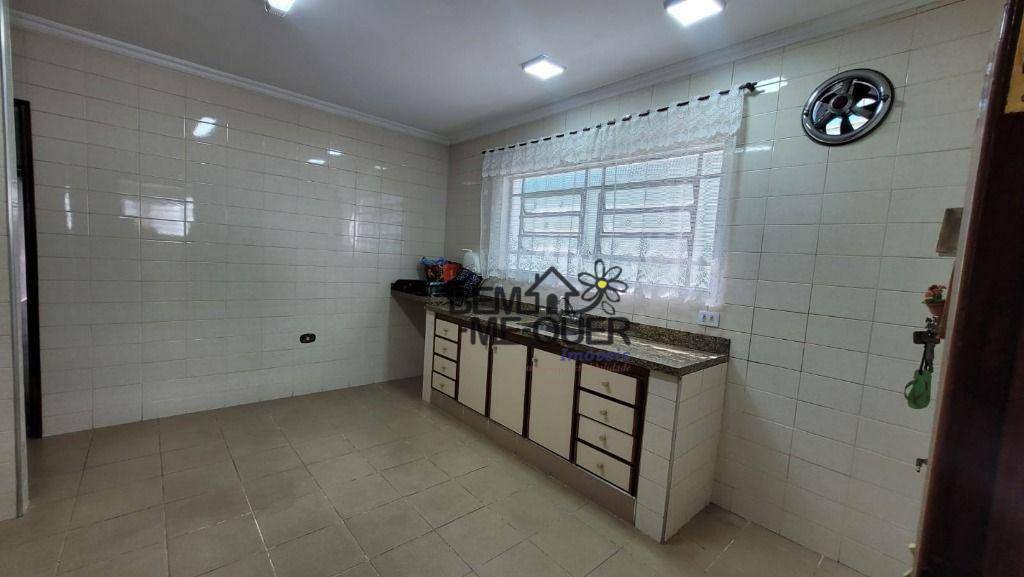 Sobrado à venda com 3 quartos, 221m² - Foto 18