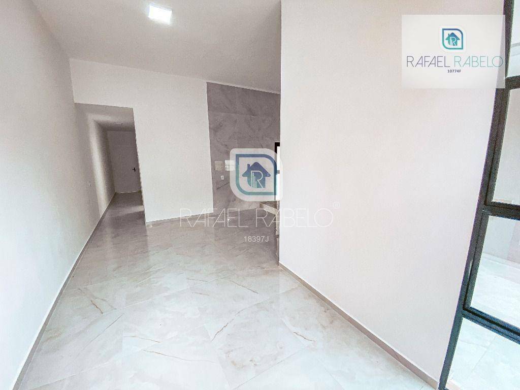 Casa à venda com 3 quartos, 84m² - Foto 4